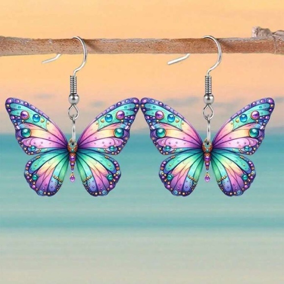 Jewelry - Pink and Purple Butterfly Acrylic Earrings